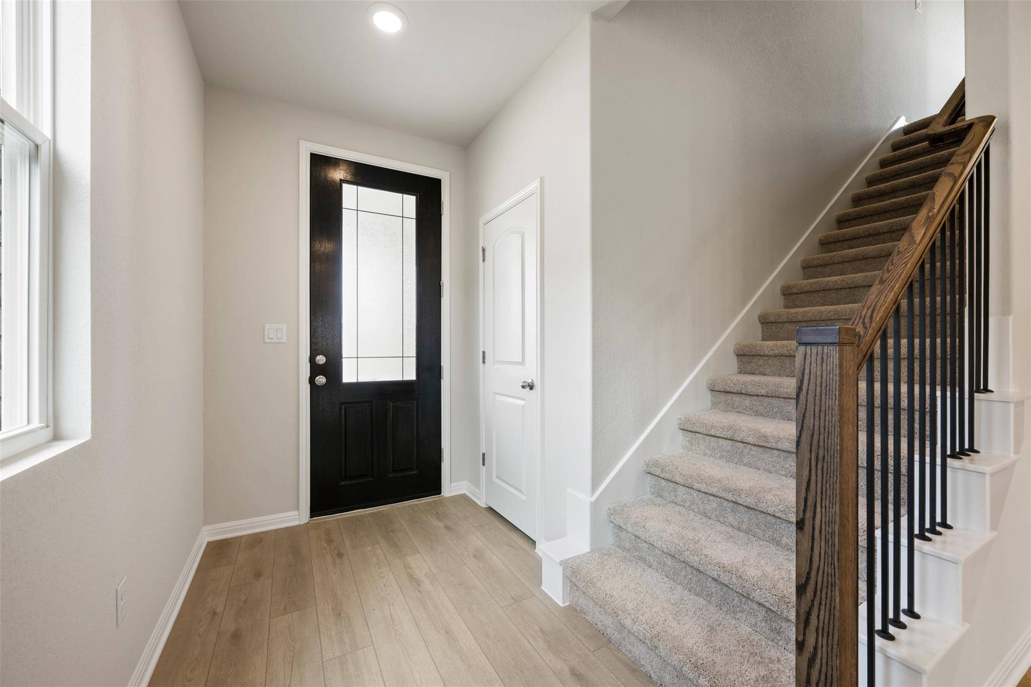 306 Possumhaw LN, San Marcos, TX 78666