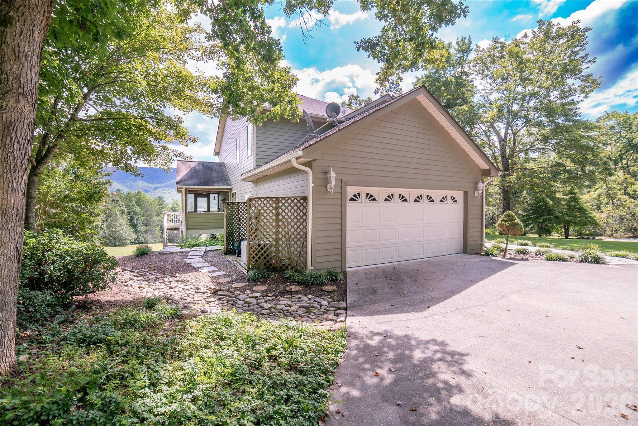 15809 US 221 None N, Marion, NC 28752
