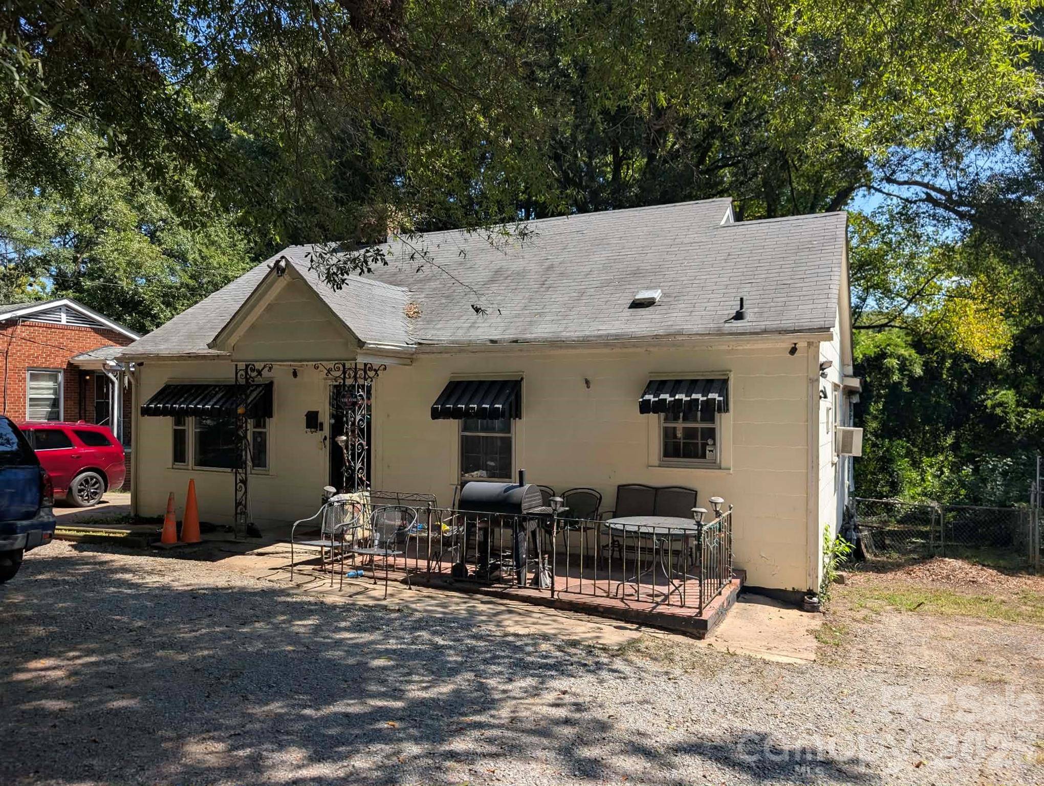 712 N Weldon ST, Gastonia, NC 28052