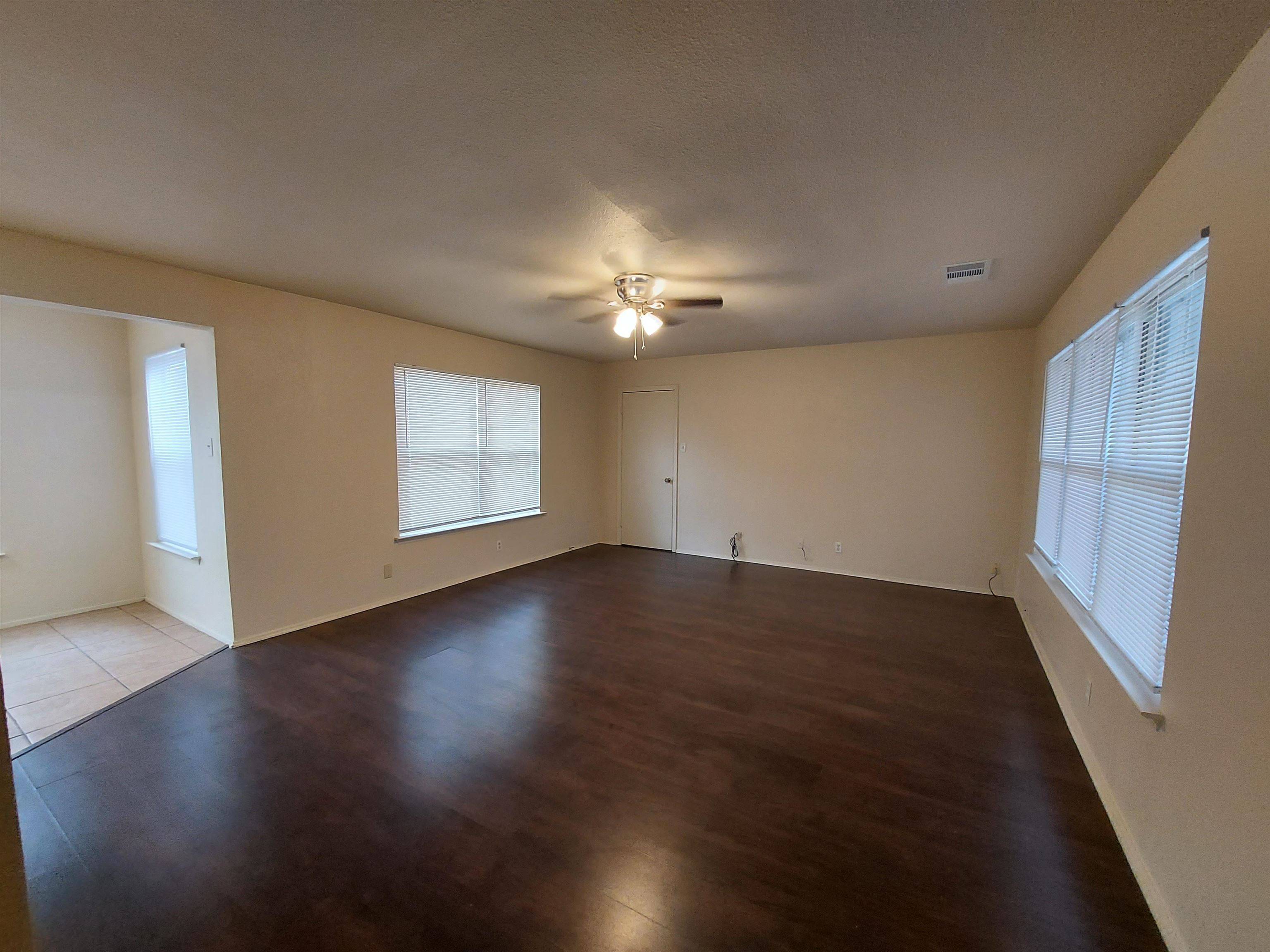 404 Oakhill, Granite Shoals, TX 78654