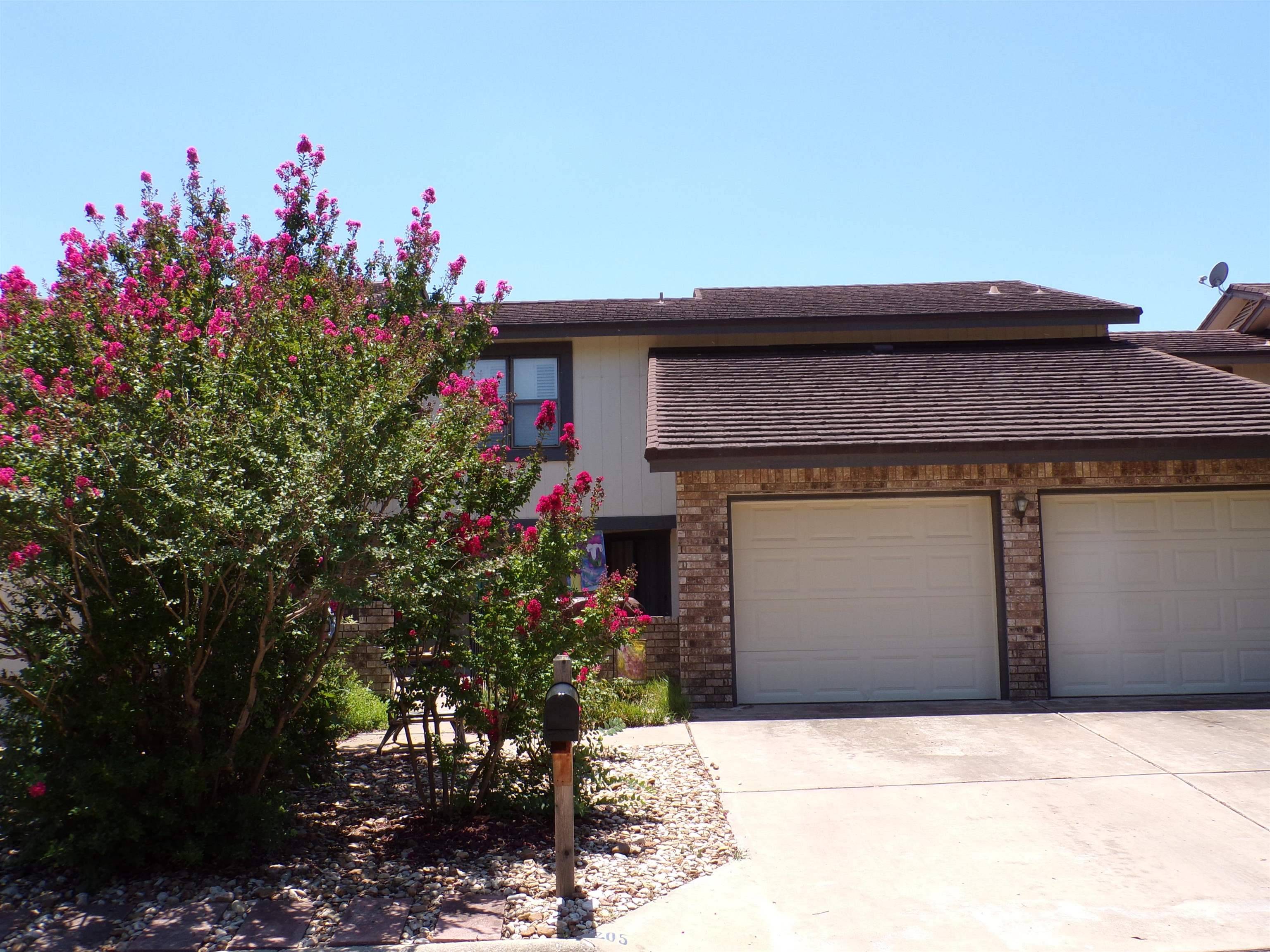 205 Muirfield, Meadowlakes, TX 78654