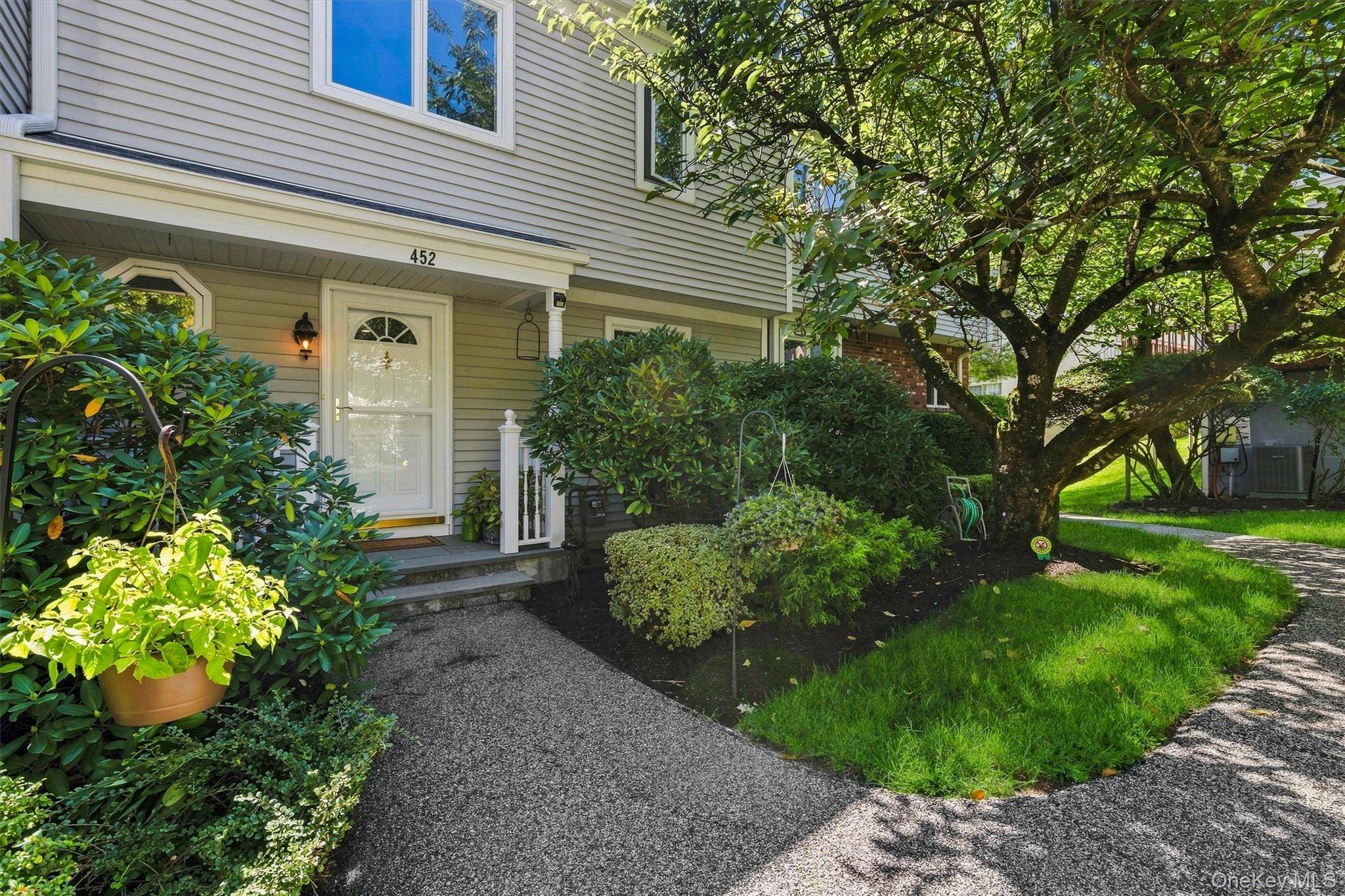 452 Carrollwood DR, Tarrytown, NY 10591