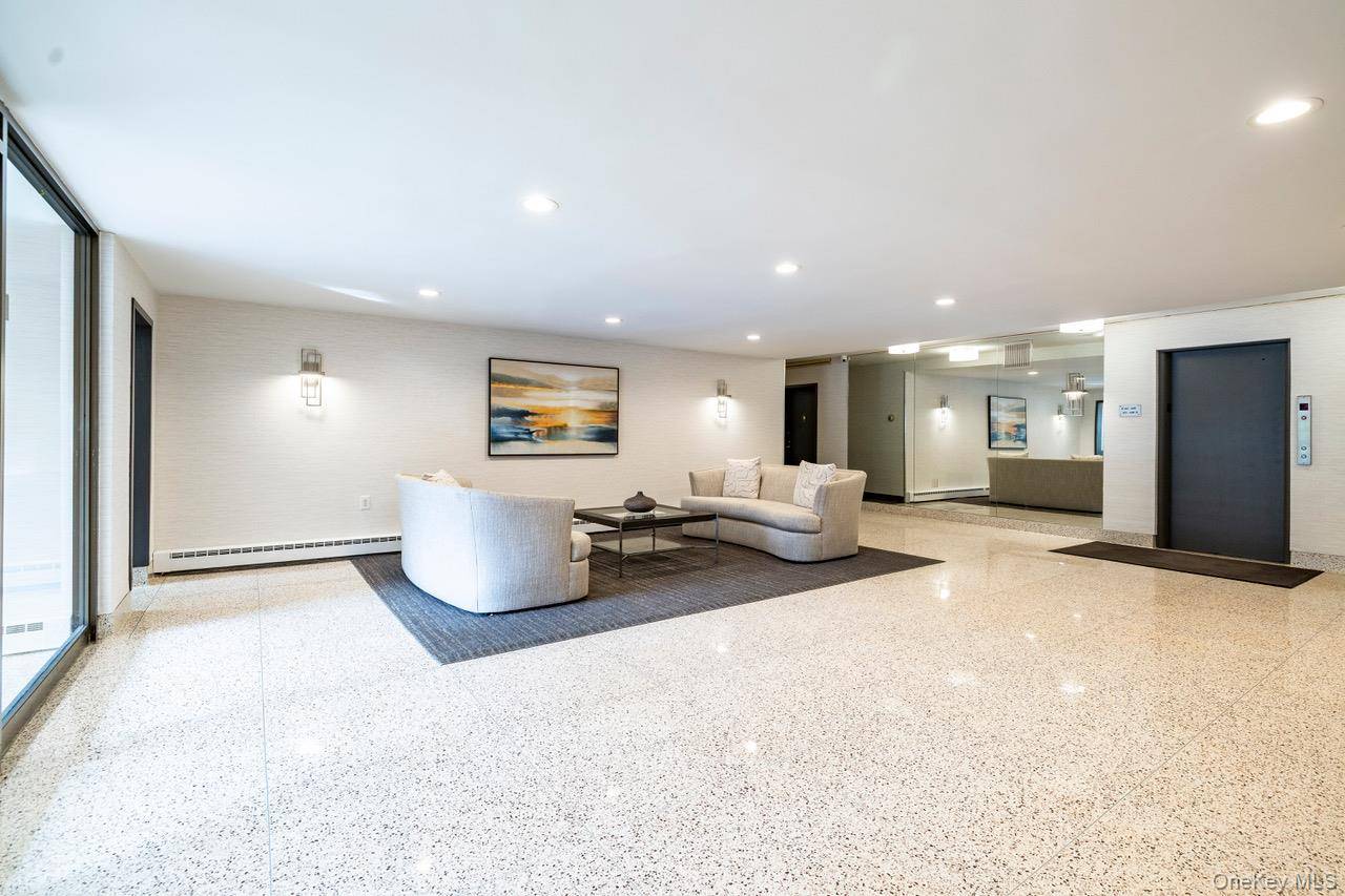 90 South Park #B1, Rockville Centre, NY 11570