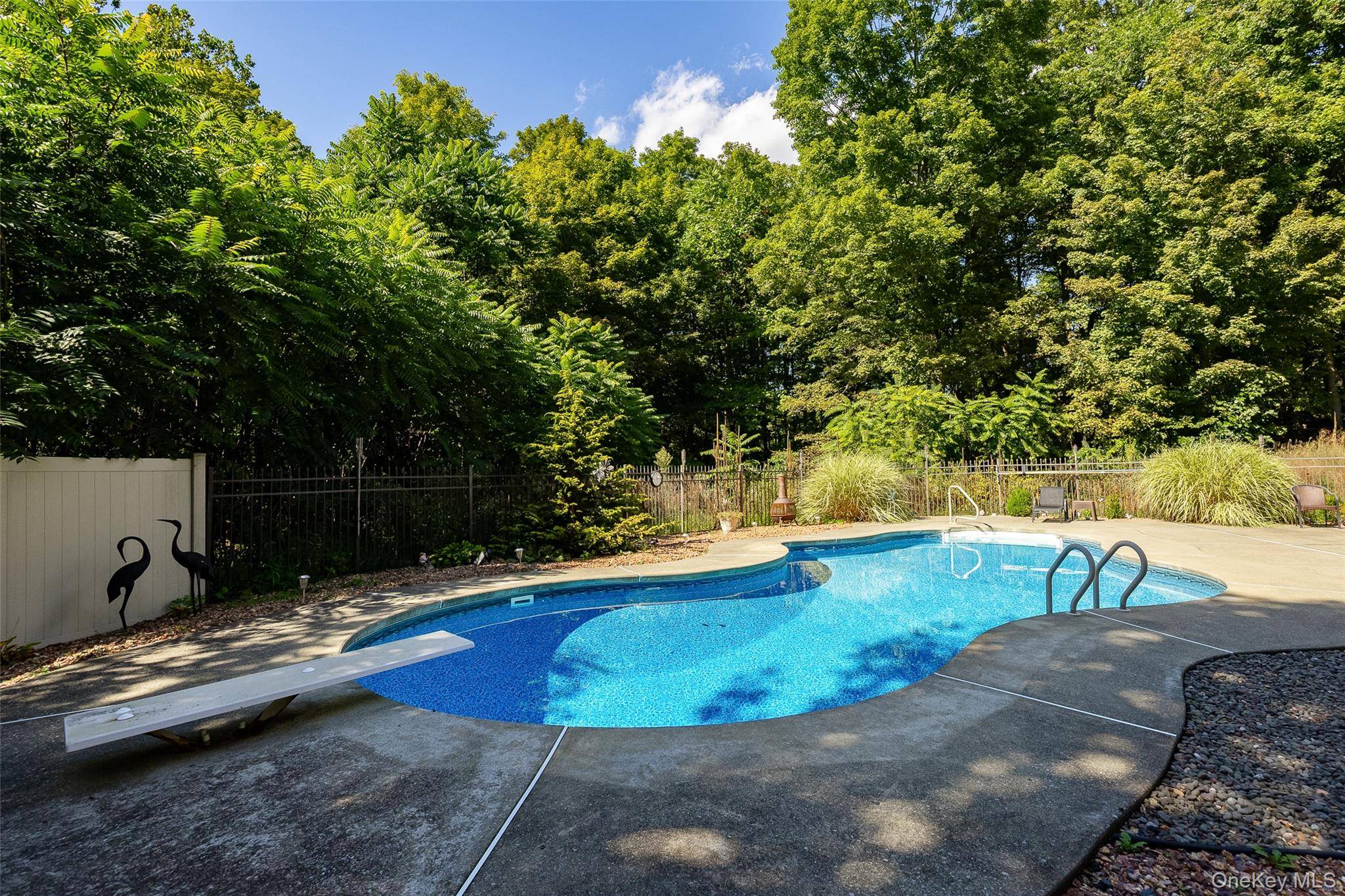 29 Balsam RD, Hyde Park, NY 12538
