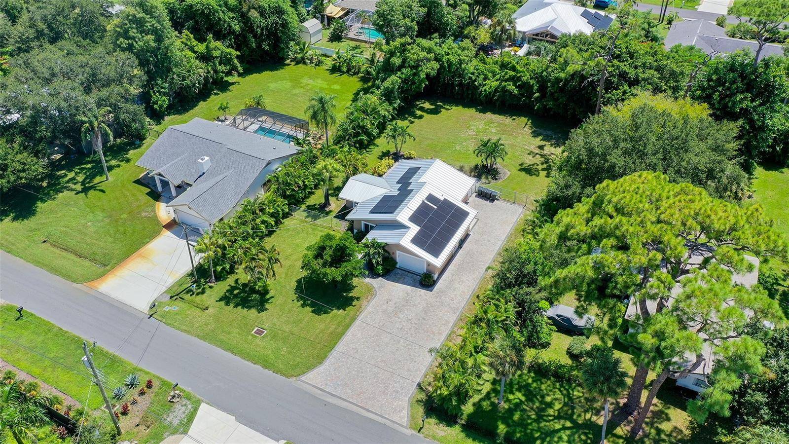 305 HILLS RD, Nokomis, FL 34275