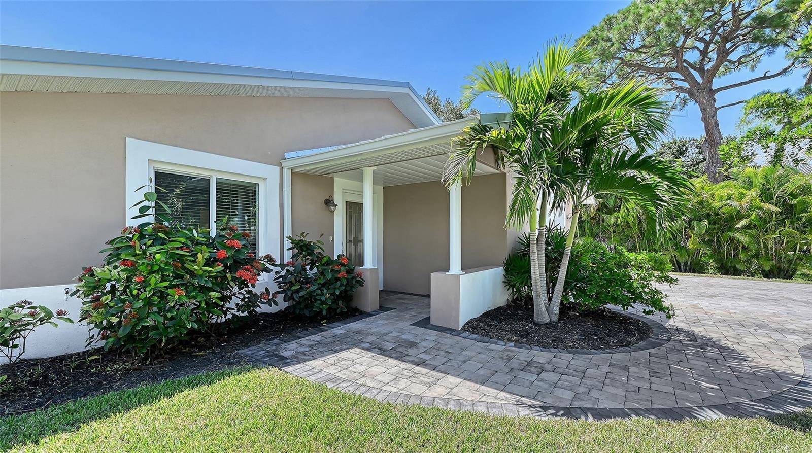 305 HILLS RD, Nokomis, FL 34275