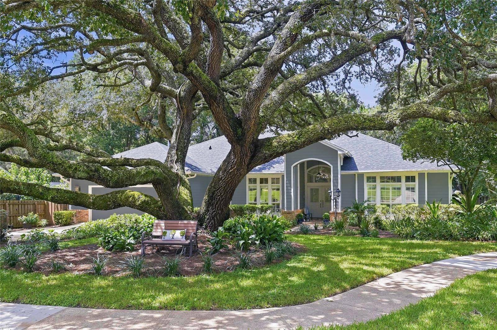 618 CROOKED PINE CT, Apopka, FL 32712