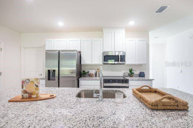 24 RAMROCK LN, Palm Coast, FL 32137