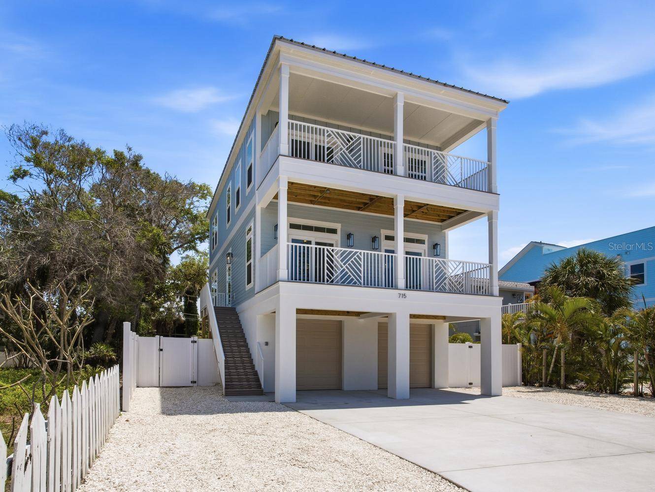 140 92ND AVE, Treasure Island, FL 33706