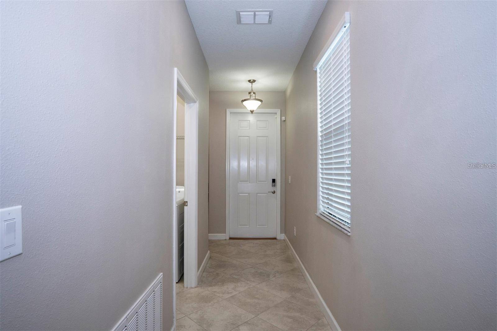 9845 IVORY DR, Sun City Center, FL 33573