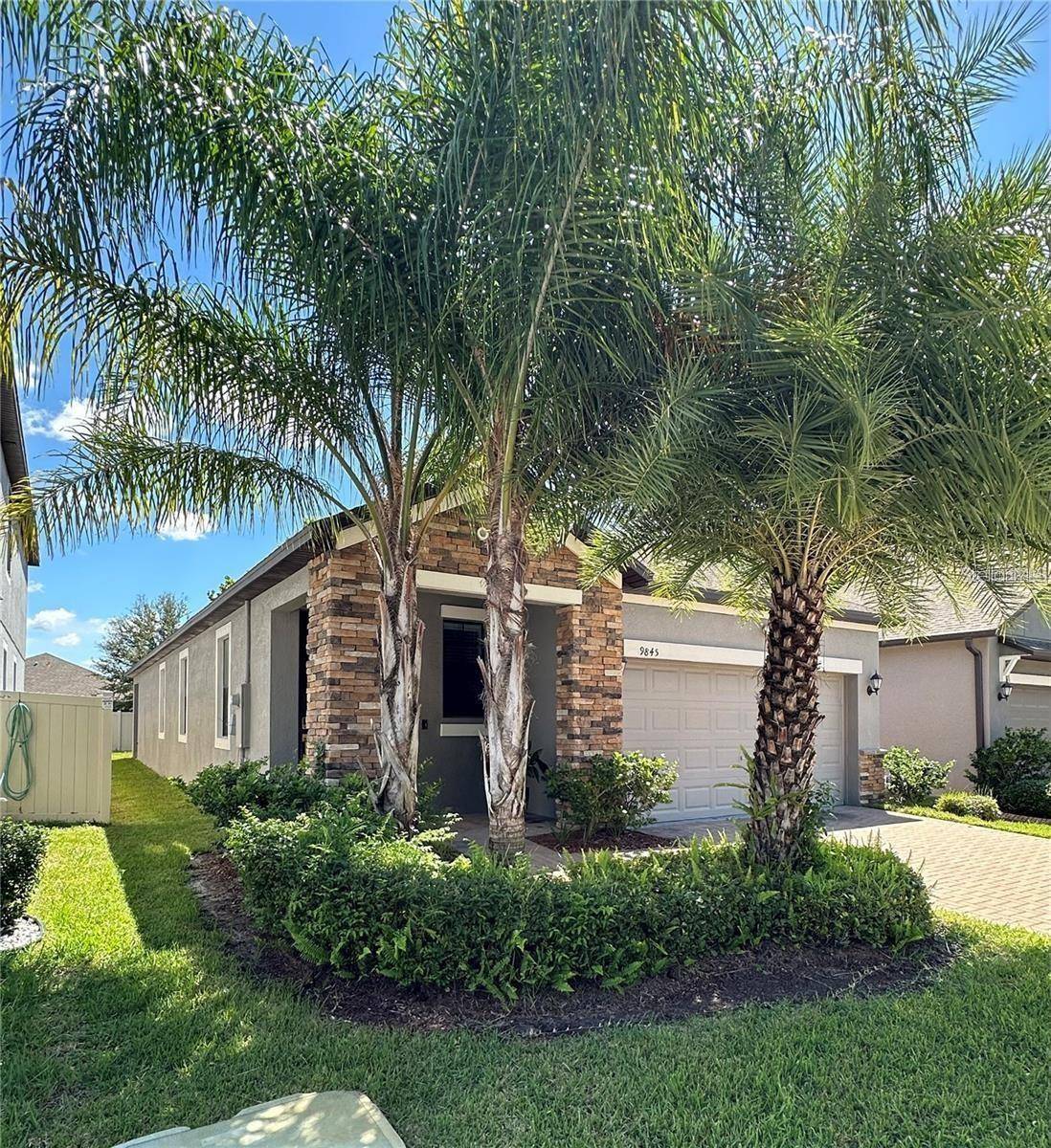 9845 IVORY DR, Sun City Center, FL 33573