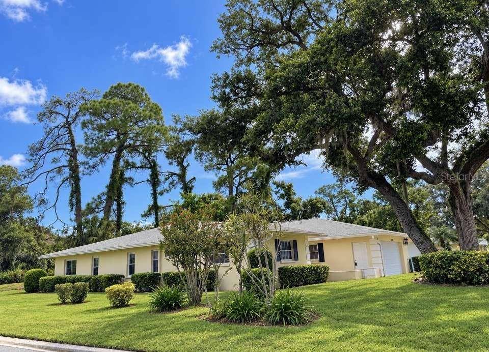 5624 PALM AIRE DR #V105, Sarasota, FL 34243