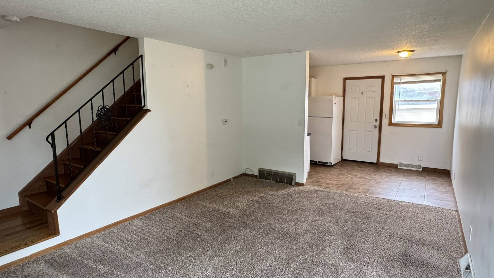 3 PARK AVE #C, Eldridge, IA 52748