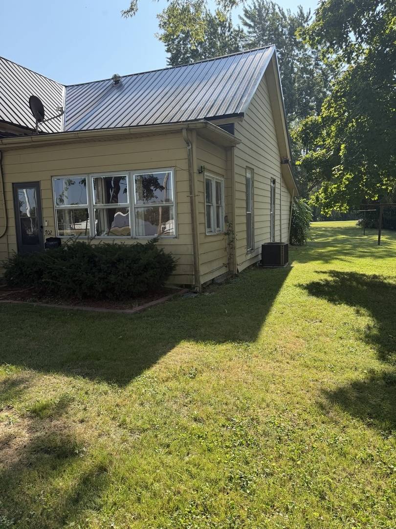 702 Penina ST, Pinckneyville, IL 62274