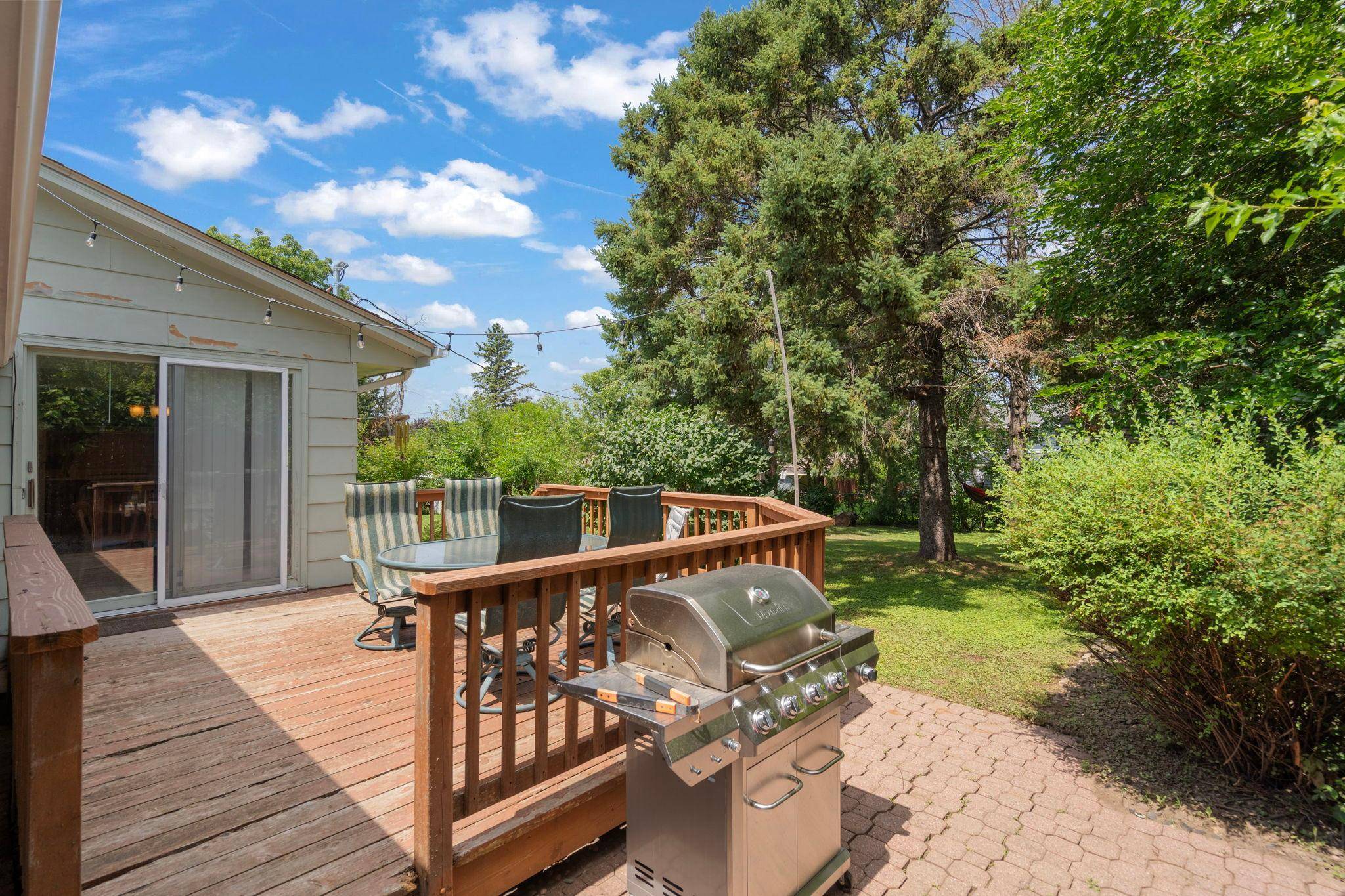 2245 Beam AVE, Maplewood, MN 55109