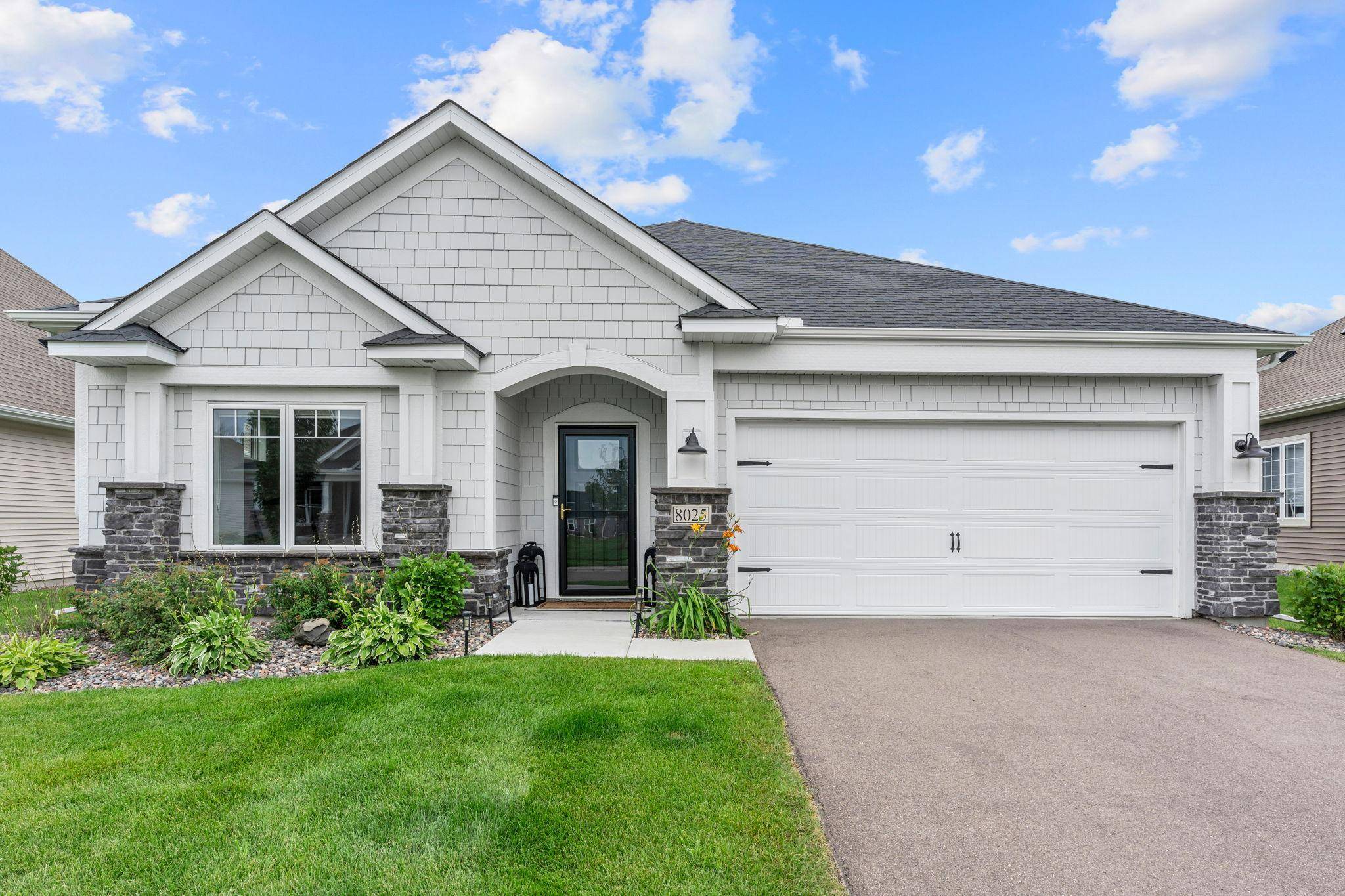 8025 Walnut LN, Corcoran, MN 55340