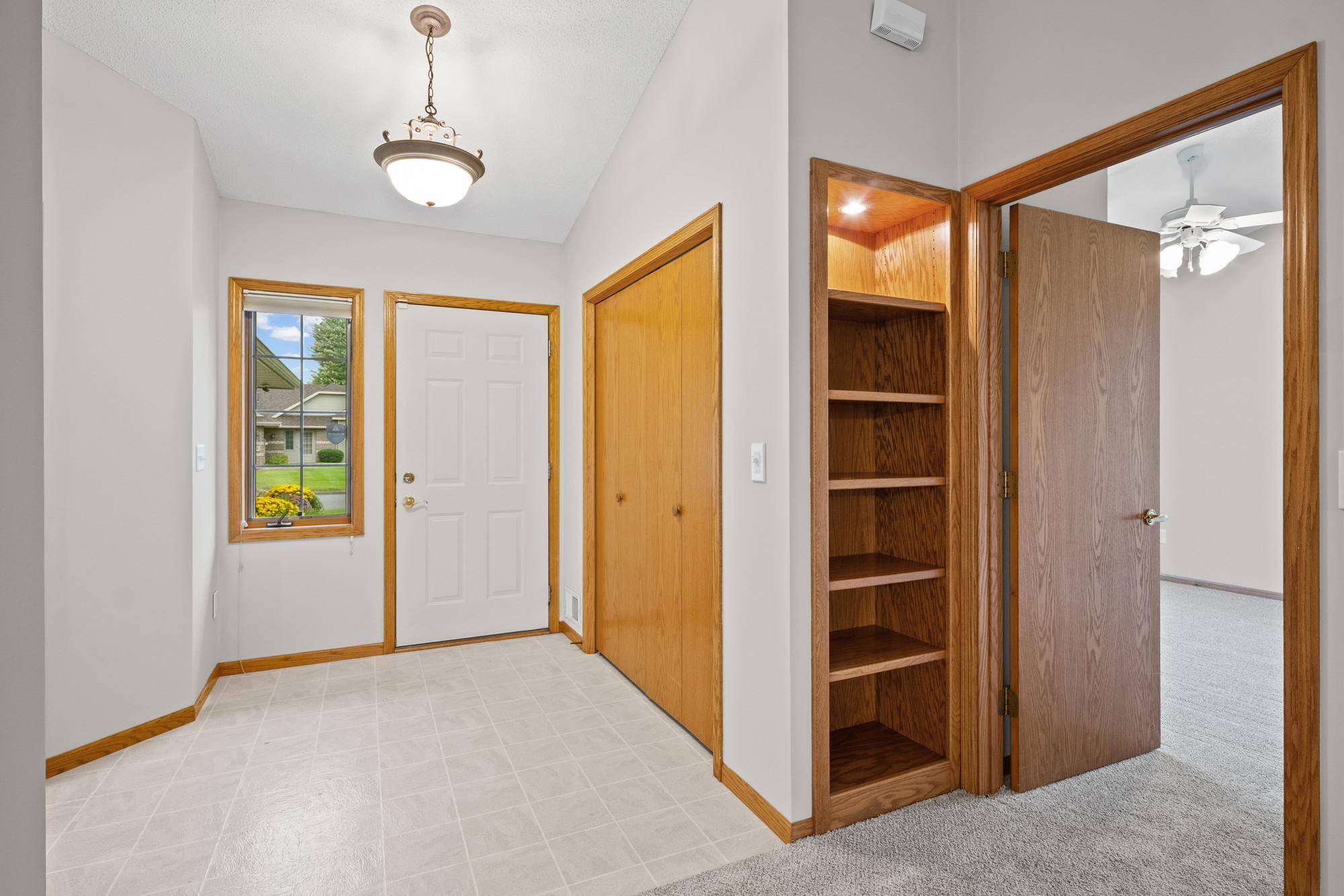 3801 Impatiens LN N, Brooklyn Park, MN 55443