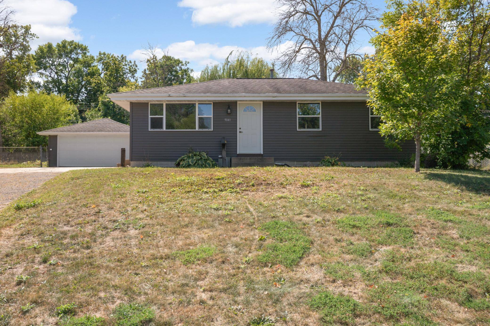 9041 Northwood CIR, New Hope, MN 55427