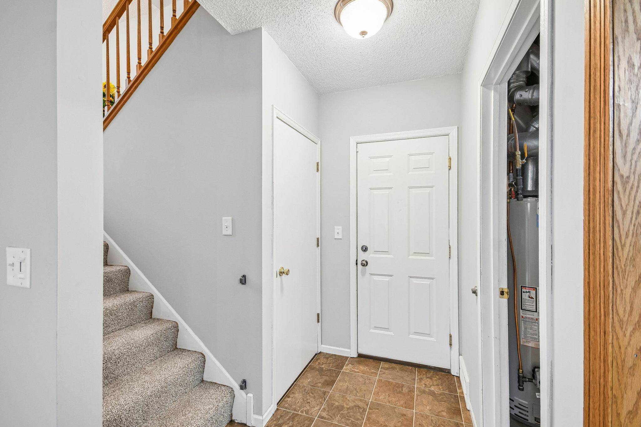 178 Sieben Crest LN, Hastings, MN 55033