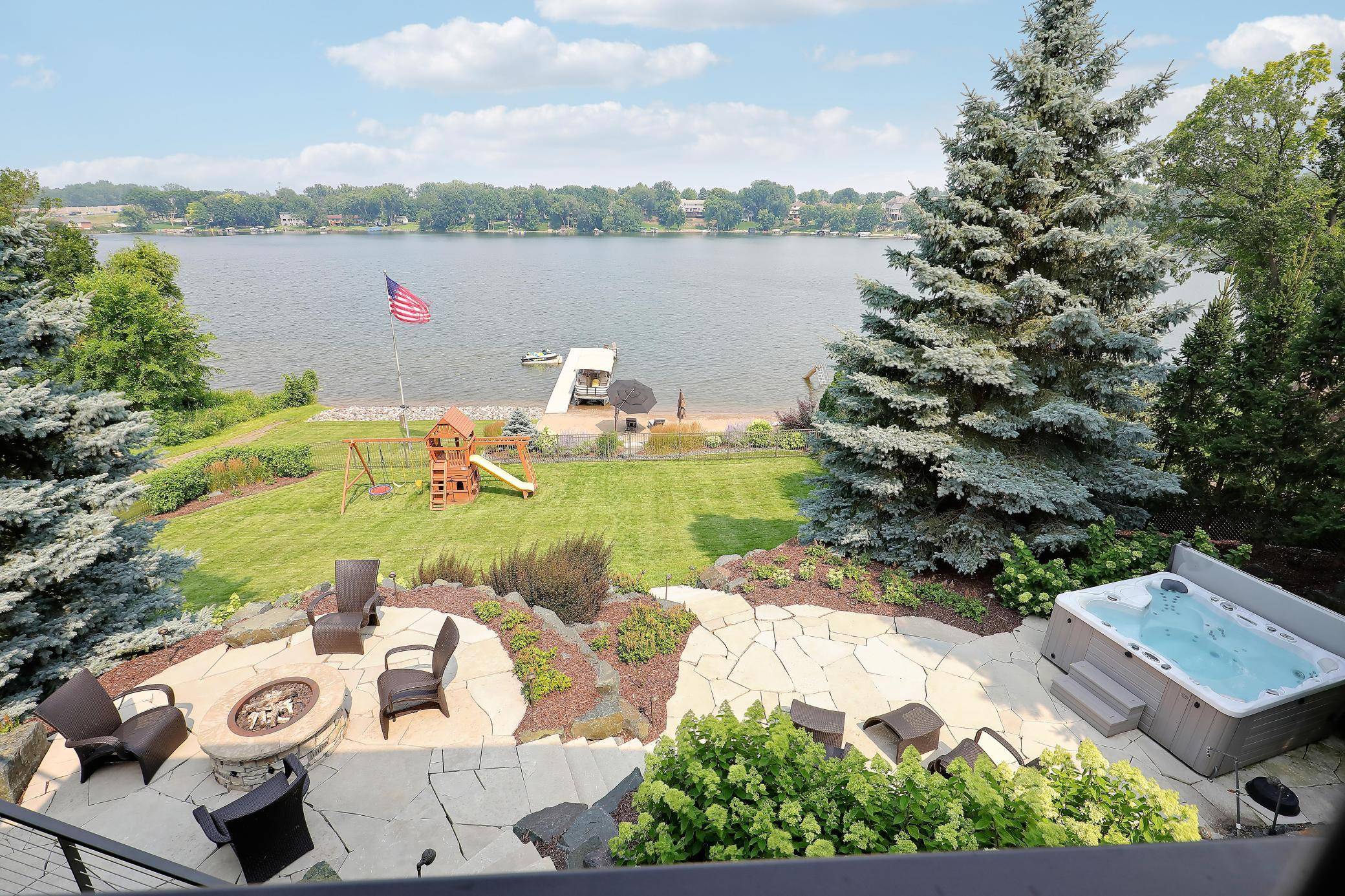7998 Ithaca LN N, Maple Grove, MN 55311