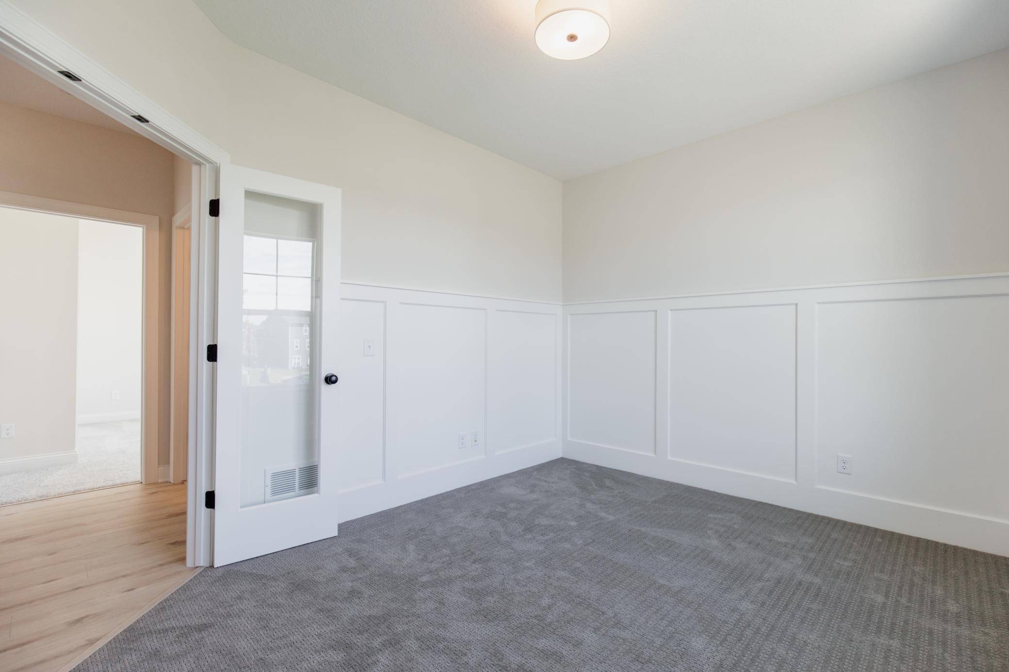 4817 127th CIR NE, Blaine, MN 55449