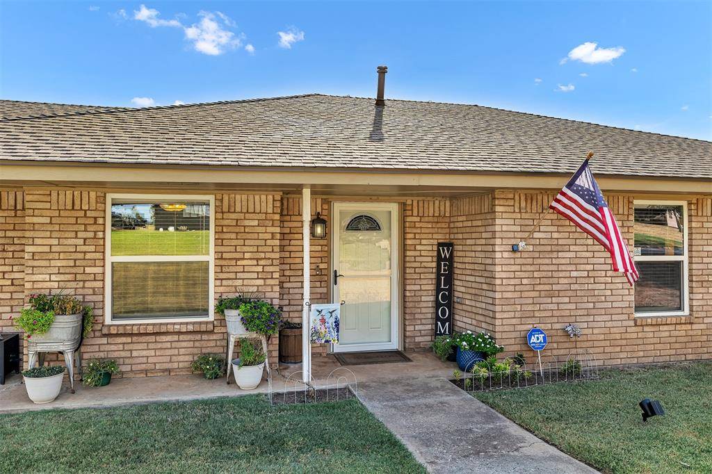 905 Mulberry LN, El Reno, OK 73036
