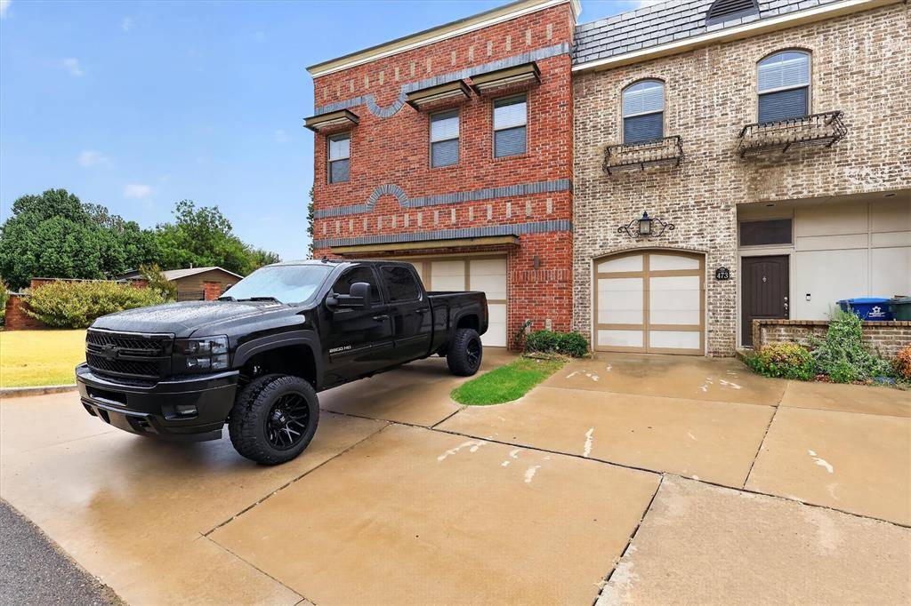 471 S Fretz AVE, Edmond, OK 73003
