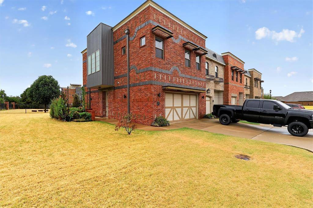471 S Fretz AVE, Edmond, OK 73003