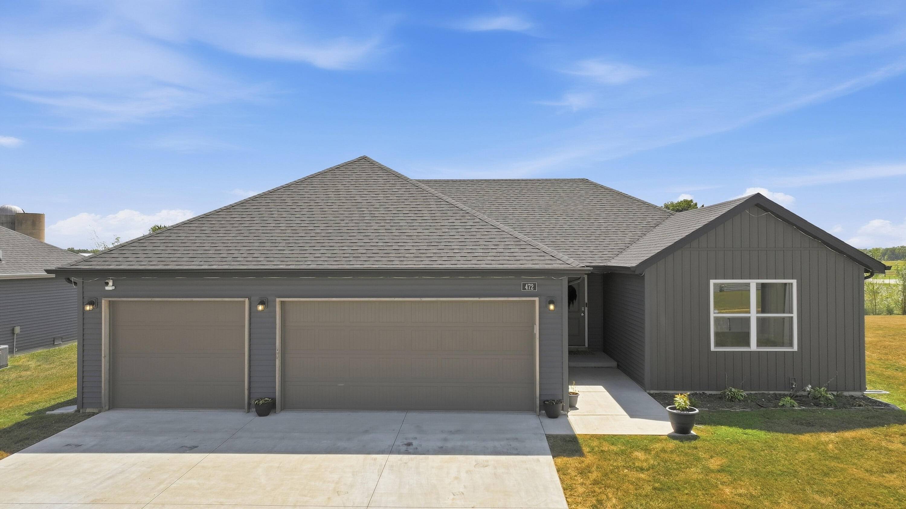 472 W Ledgestone DR, Rogersville, MO 65742