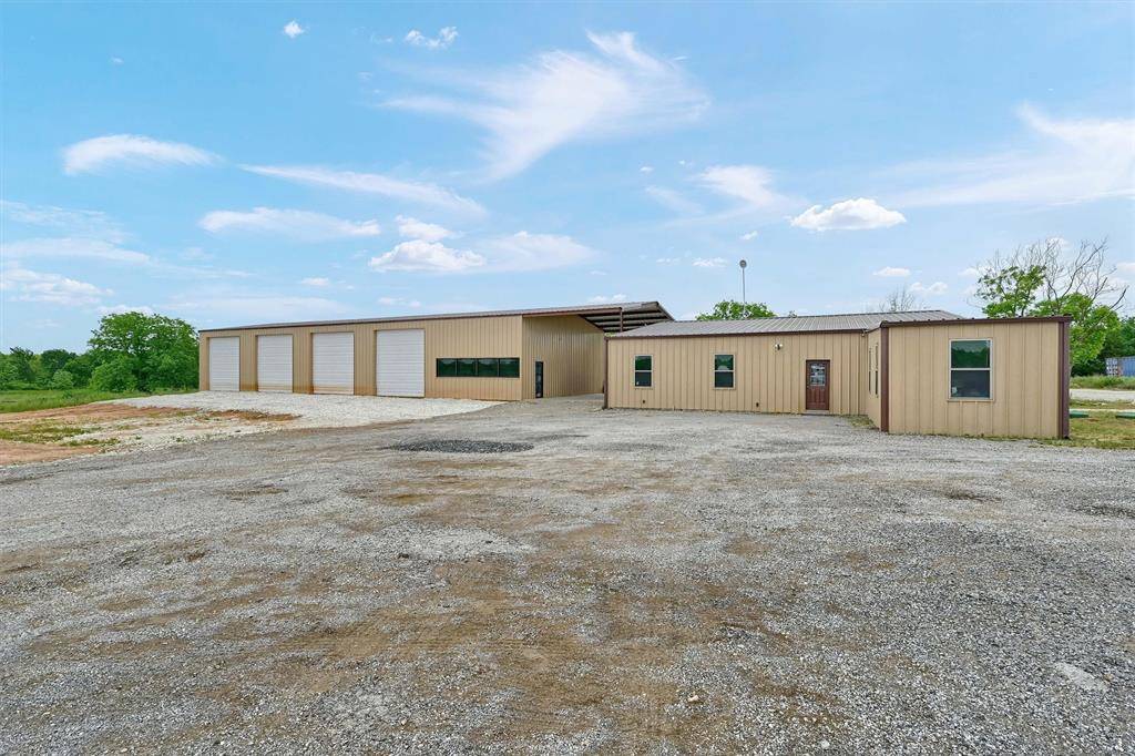 28400 W US Highway 82, Sherman, TX 75092