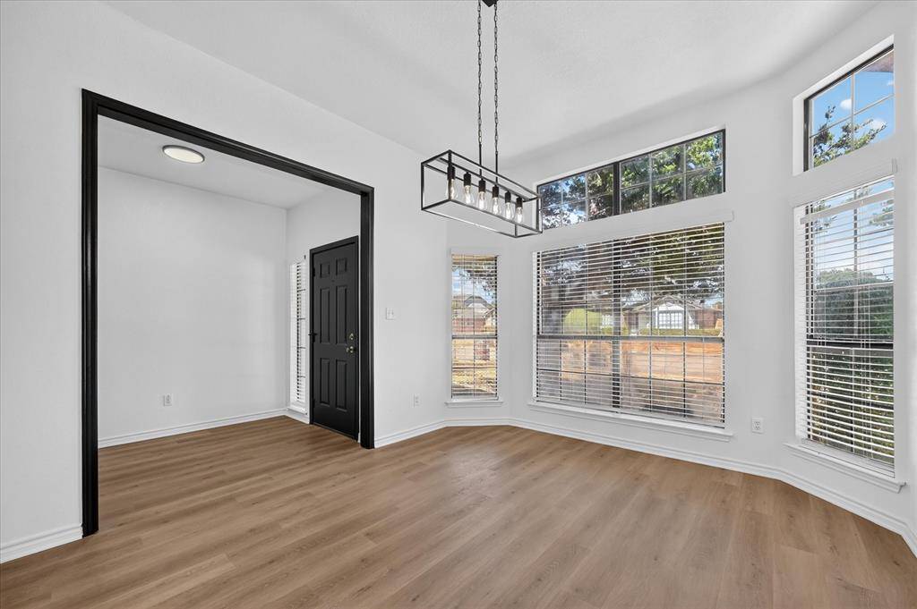 4052 Saint Christopher Lane, Dallas, TX 75287
