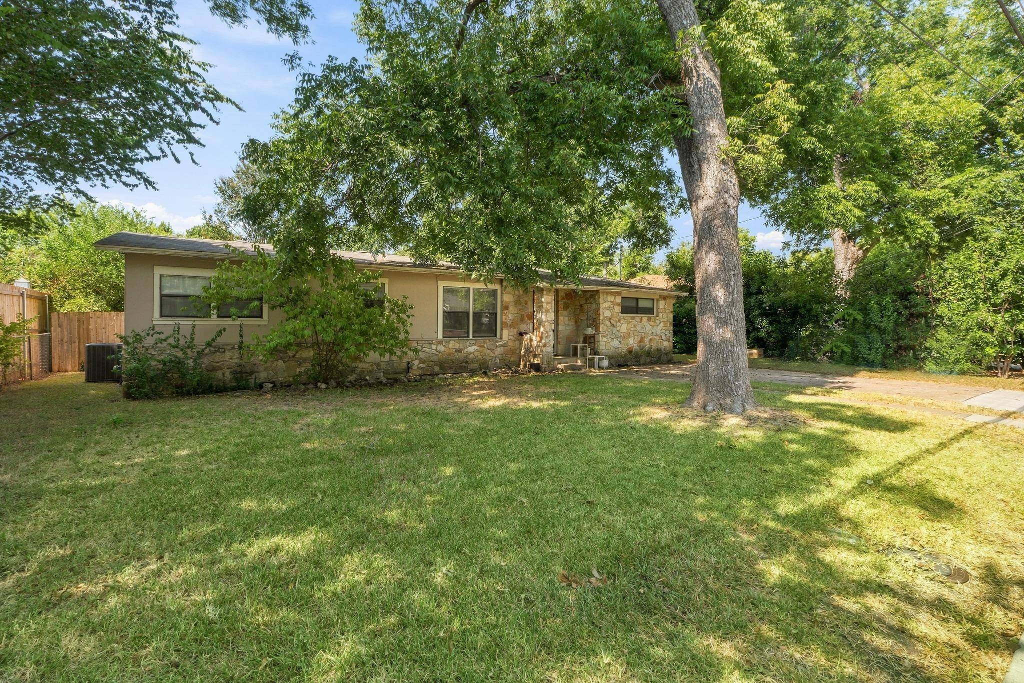 309 Brentwood ST, Austin, TX 78752