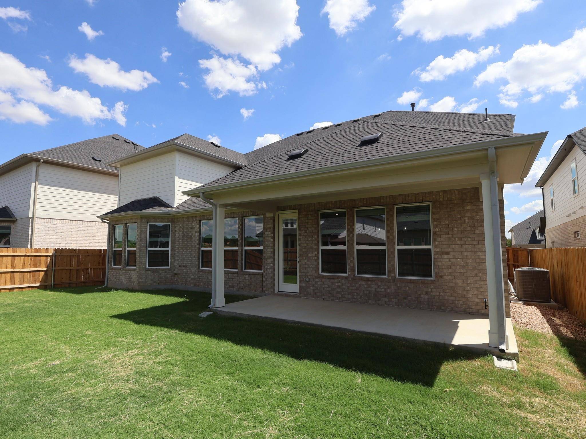 3721 Plentywood LN, Leander, TX 78641