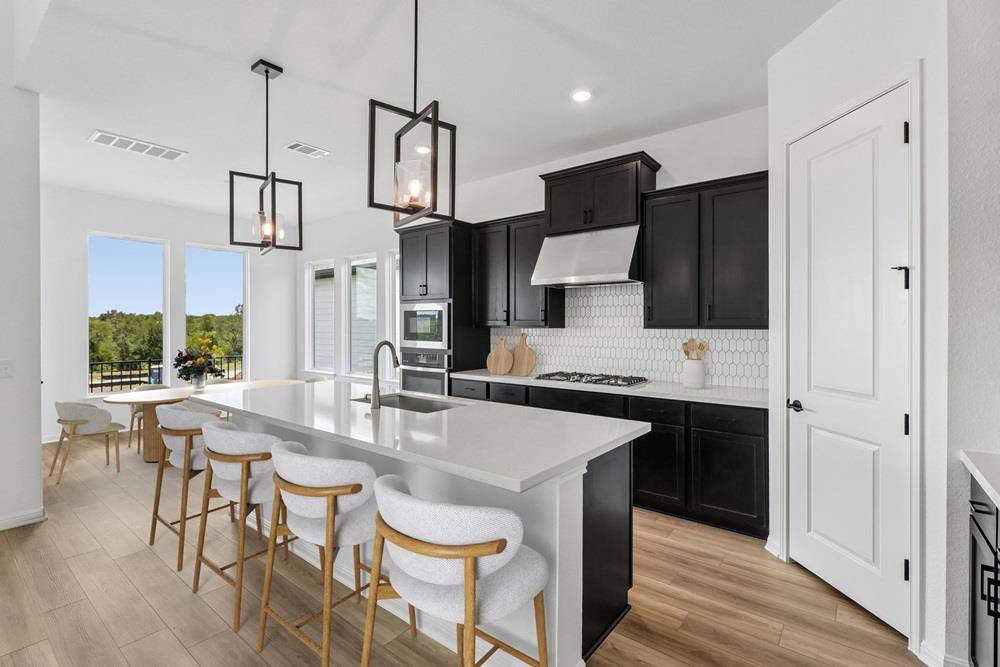 236 Jagged Iron TRCE, Dripping Springs, TX 78620