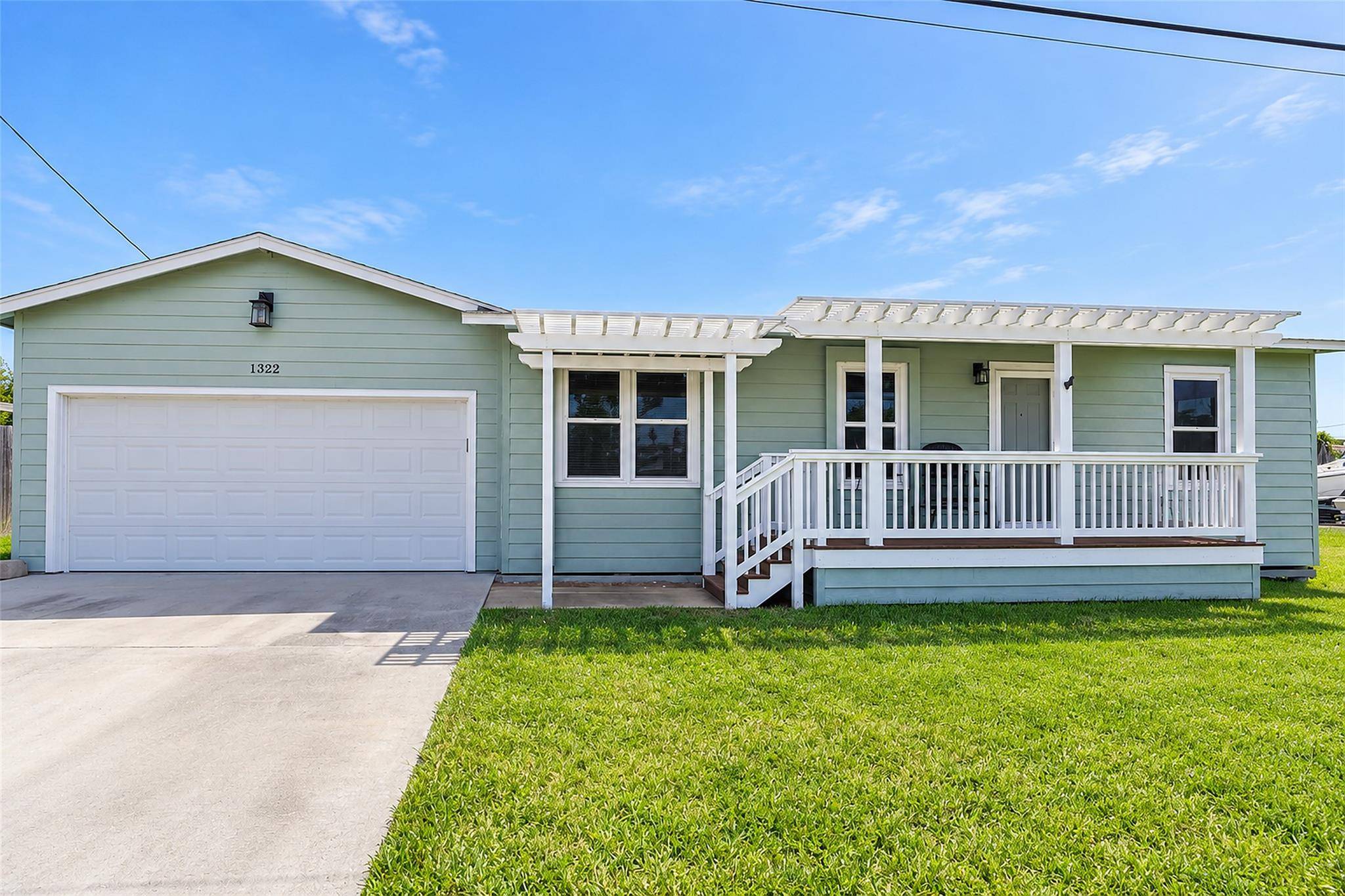 1322 Omohundro ST, Rockport, TX 78382