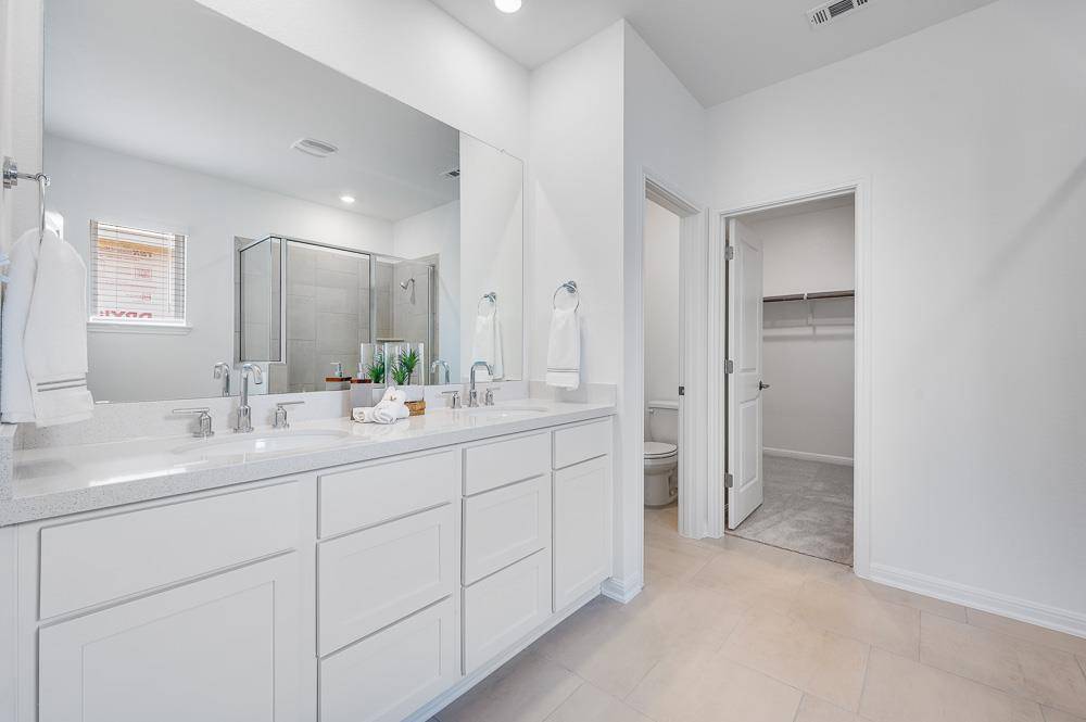 4009 Wynn RD, Hutto, TX 78634