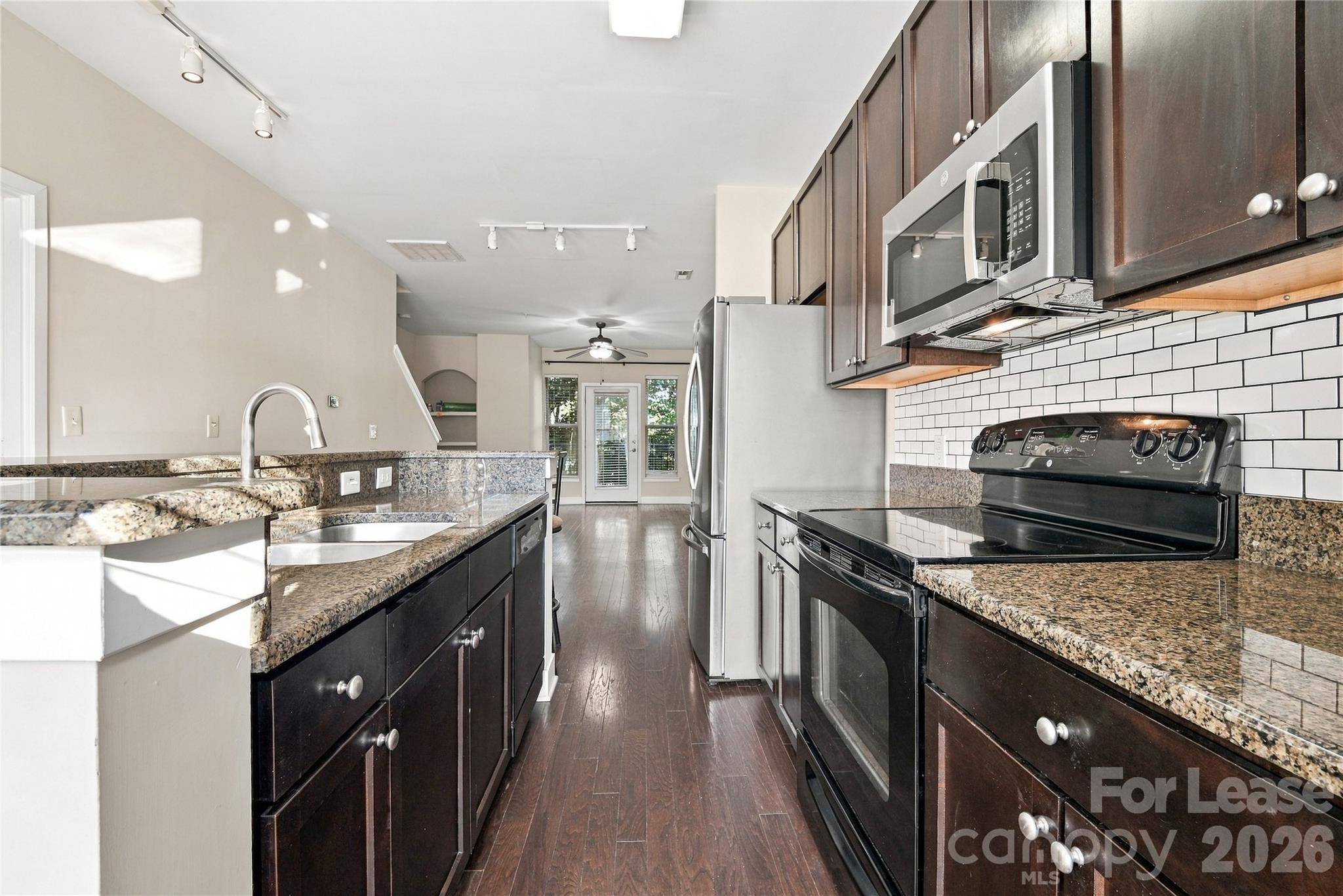 732 Seigle Point DR, Charlotte, NC 28204