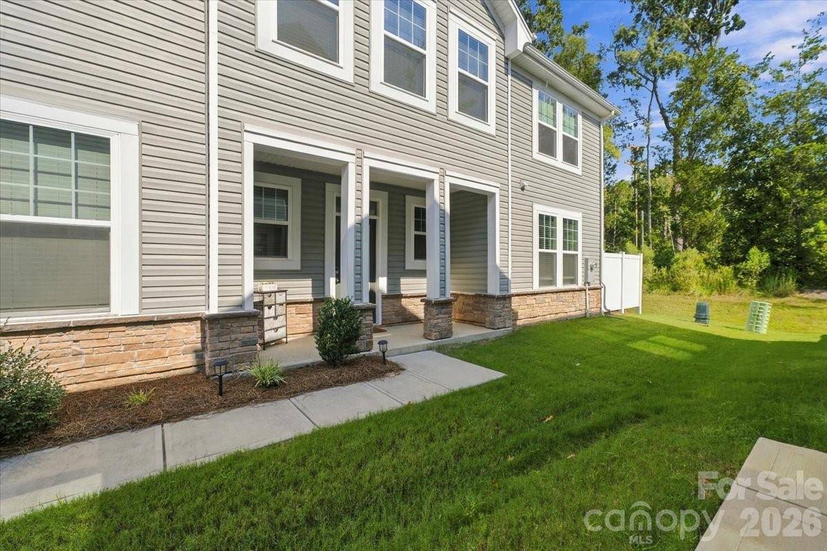 8036 Overmeadow LN, Charlotte, NC 28269