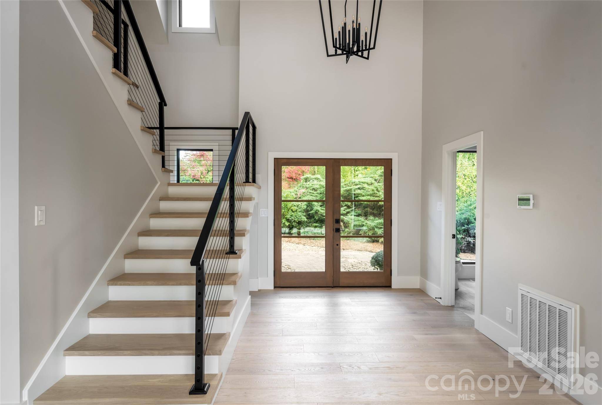 5 Meadow Ridge DR, Asheville, NC 28804