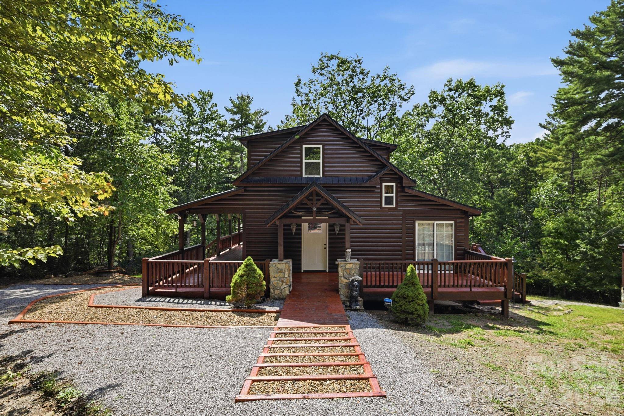1158 Staghorn RD, Purlear, NC 28665