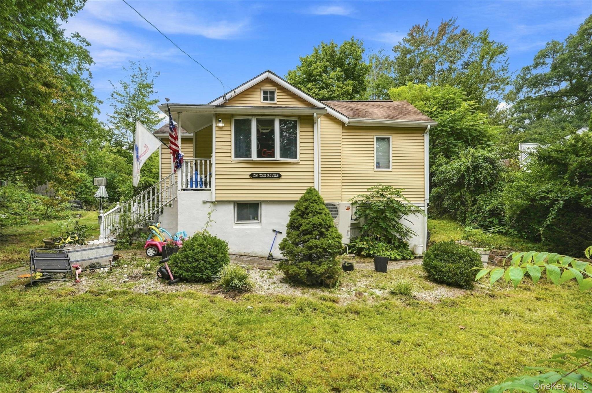 169 Walnut RD, Lake Peekskill, NY 10537