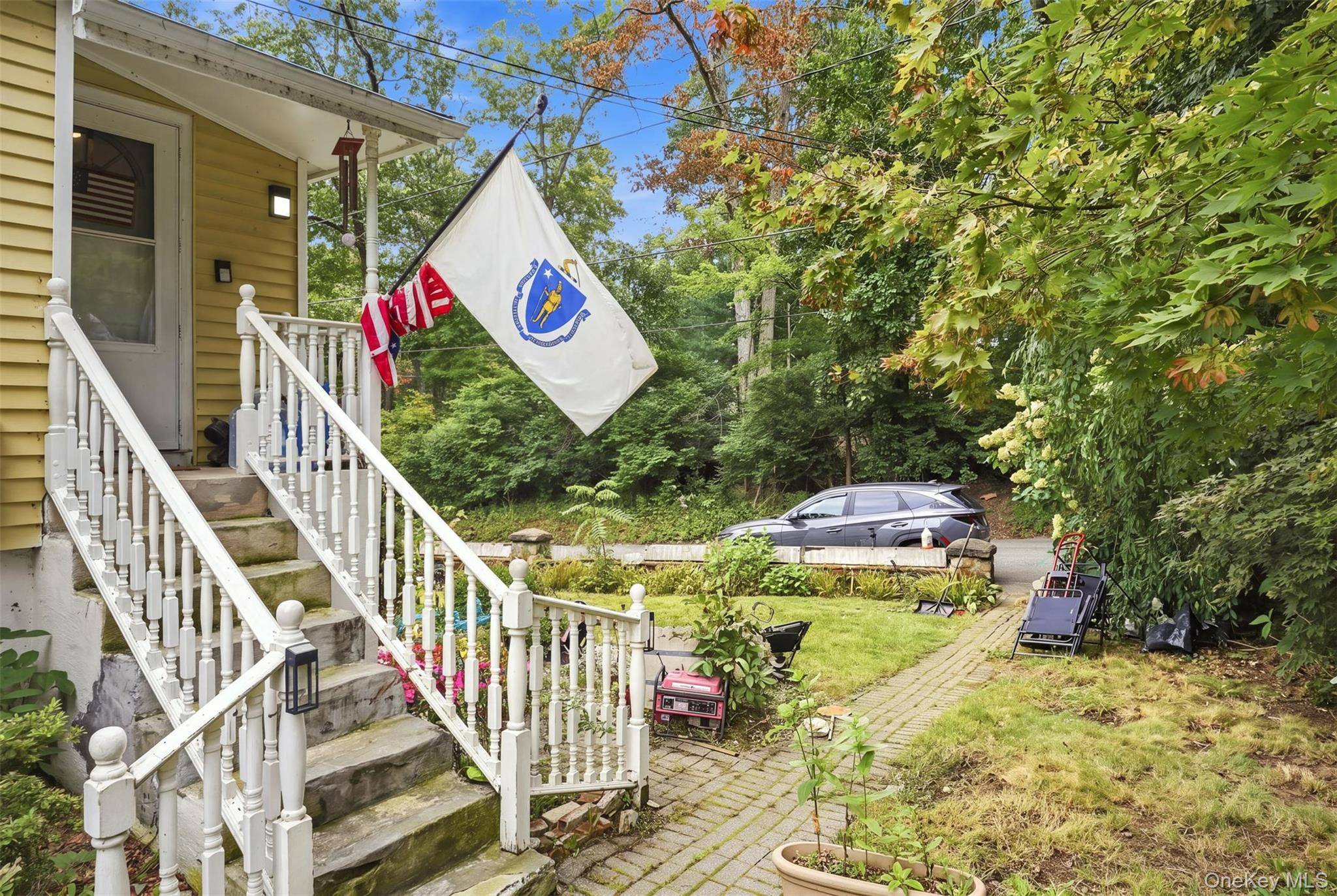 169 Walnut RD, Lake Peekskill, NY 10537