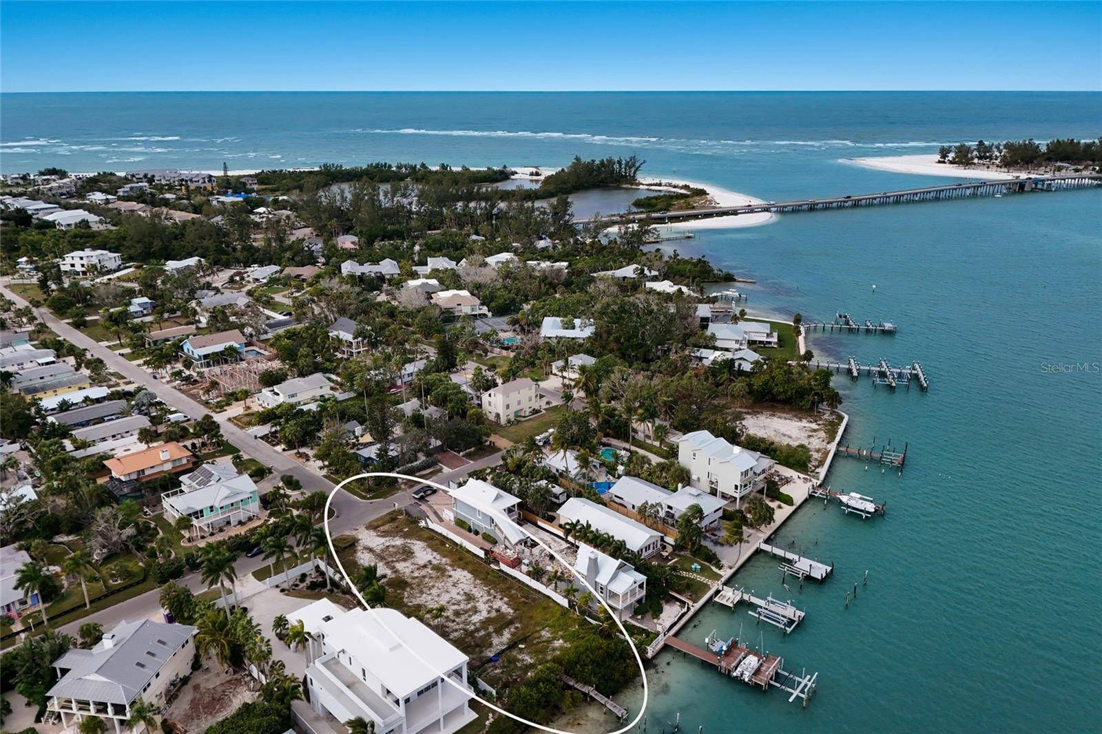 7094 LONGBOAT DR E, Longboat Key, FL 34228