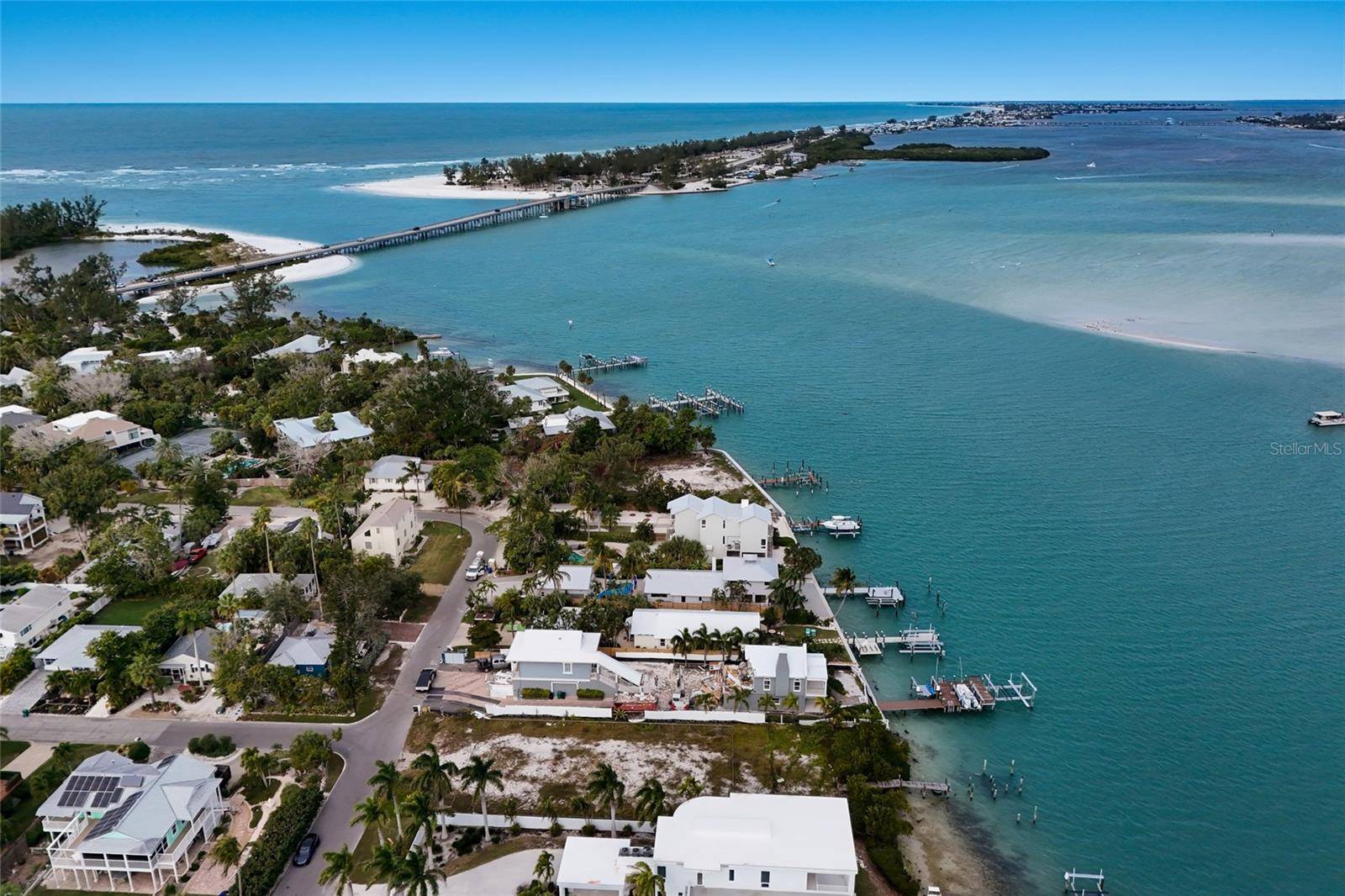 7094 LONGBOAT DR E, Longboat Key, FL 34228