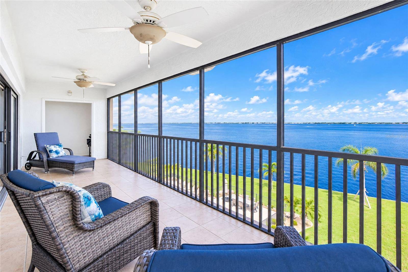 1601 PARK BEACH CIR #18, Punta Gorda, FL 33950