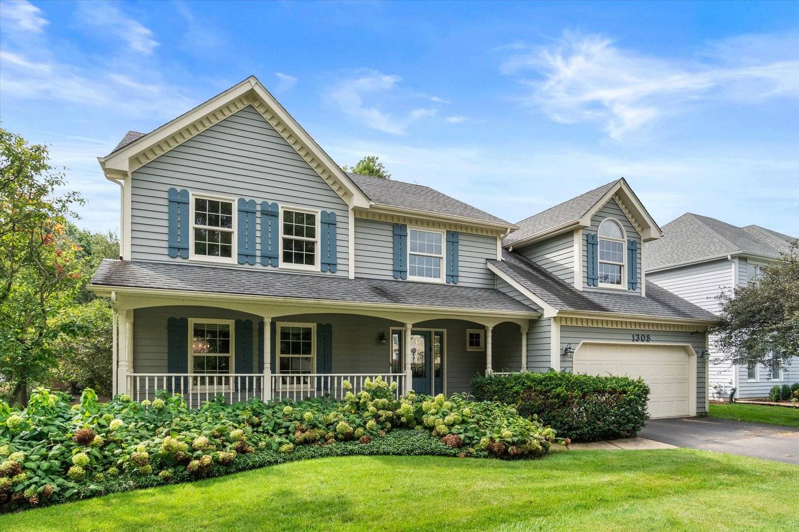 1308 Hamlet RD, Naperville, IL 60564