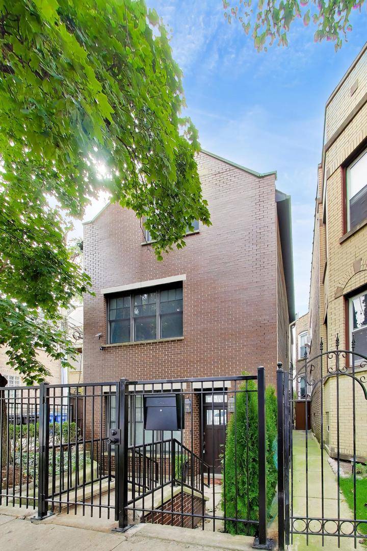 3414 N Oakley AVE, Chicago, IL 60618