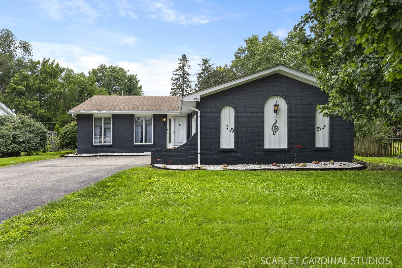 393 Orion RD, Batavia, IL 60510