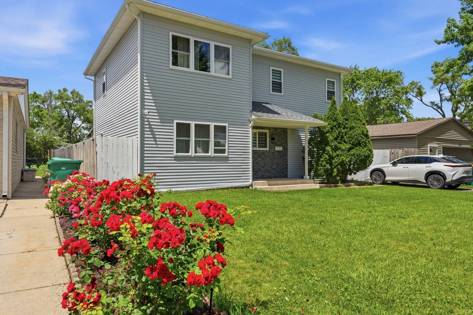 290 E Norman LN, Wheeling, IL 60090