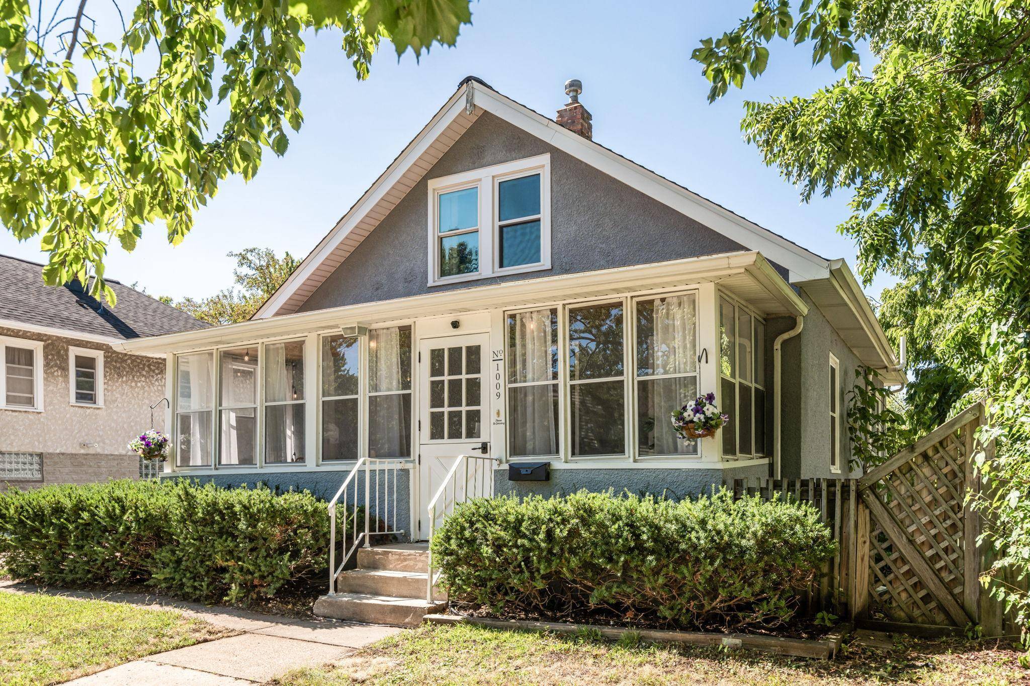 1009 Humboldt AVE, West Saint Paul, MN 55118